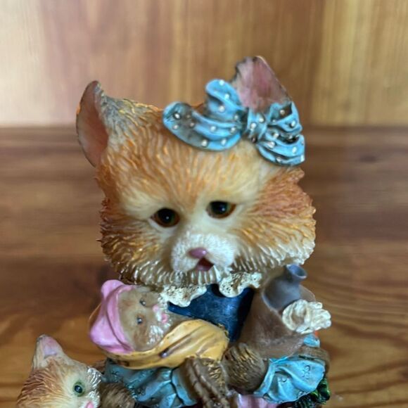 Merriweather 1997 Vanmark Cat Collectible Mama Hold Me too edition # 118113 - Picture 5 of 7